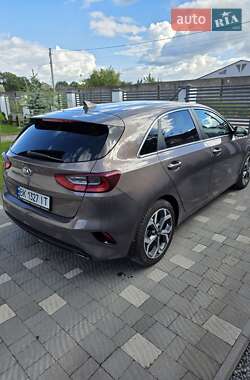 Хэтчбек Kia Ceed 2019 в 