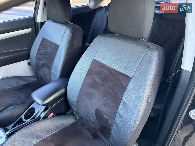 Хэтчбек Kia Ceed 2008 в Киеве