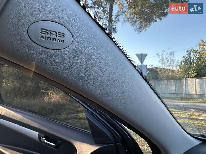 Хэтчбек Kia Ceed 2008 в Киеве