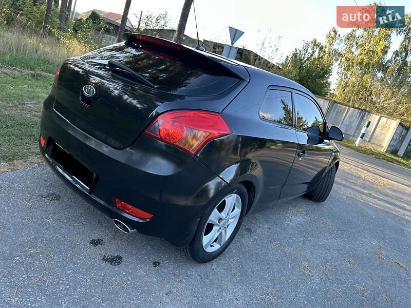 Хэтчбек Kia Ceed 2008 в Киеве