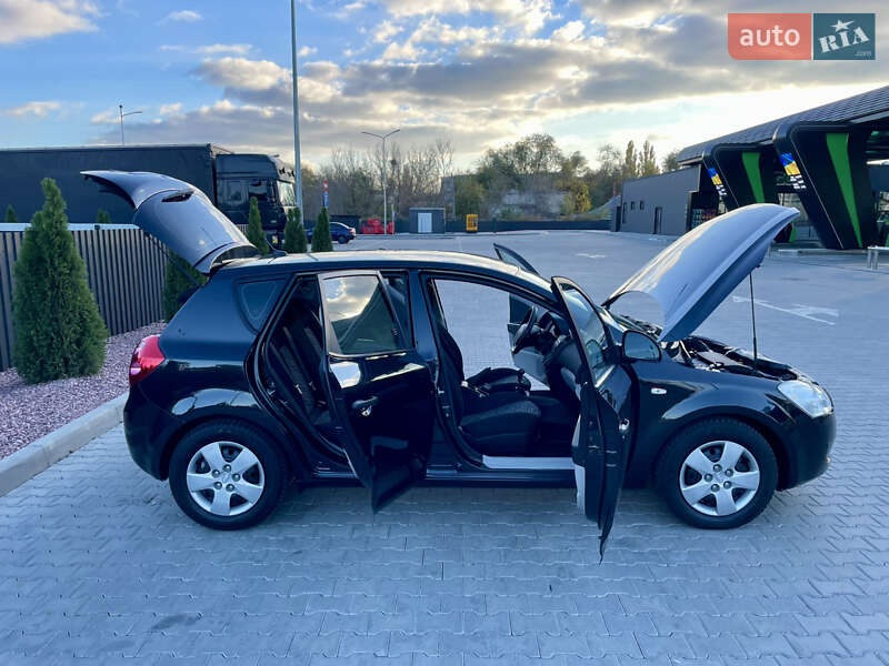 Хетчбек Kia Ceed 2007 в Одесі фото 35 Хетчбек Kia Ceed 2007 в Одесі