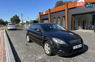 Хэтчбек Kia Ceed 2008 в 
