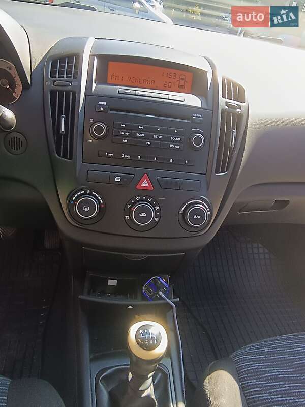 Хэтчбек Kia Ceed 2009 в Хмельницком