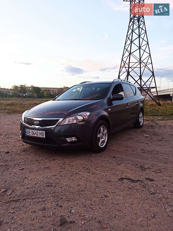 Универсал Kia Ceed 2011 в Вознесенске фото 5 Универсал Kia Ceed 2011 в Вознесенске