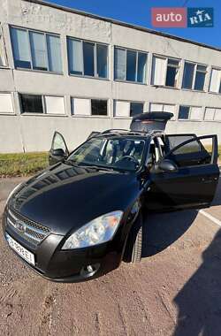 Универсал Kia Ceed 2008 в Чернигове