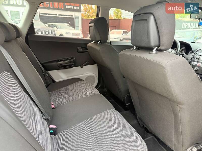Хетчбек Kia Ceed 2009 в Харкові фото 28 Хетчбек Kia Ceed 2009 в Харкові