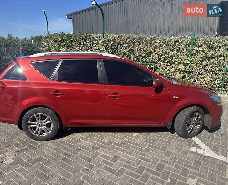 Универсал Kia Ceed 2009 в 