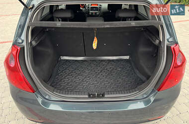 Хэтчбек Kia Ceed 2007 в 