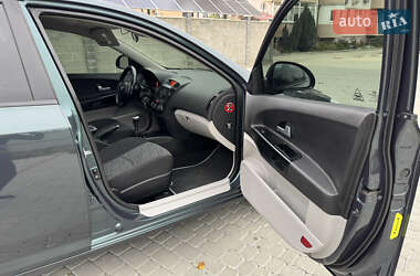 Хэтчбек Kia Ceed 2007 в 