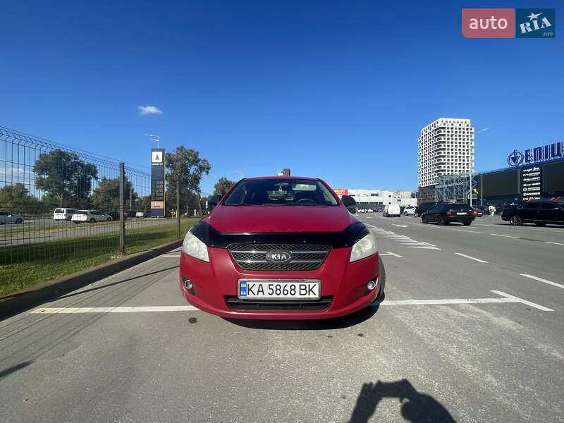 Хэтчбек Kia Ceed 2008 в Киеве