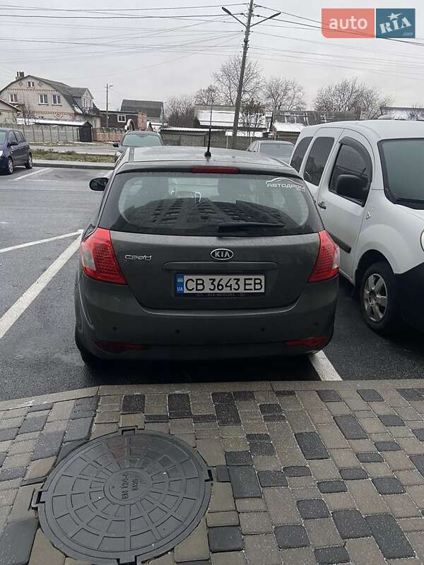 Хэтчбек Kia Ceed 2010 в Киеве фото 3 Хэтчбек Kia Ceed 2010 в Киеве
