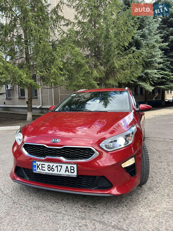 Универсал Kia Ceed 2018 в Днепре