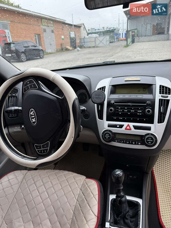 Хэтчбек Kia Ceed 2008 в Киеве фото 6 Хэтчбек Kia Ceed 2008 в Киеве