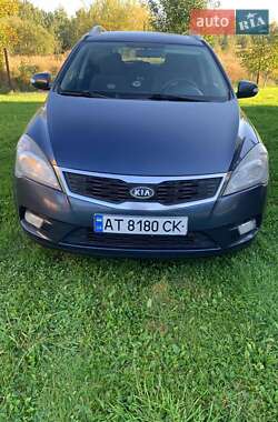 Универсал Kia Ceed 2010 в Долине