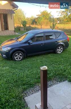 Универсал Kia Ceed 2010 в Долине