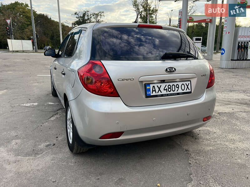 Хэтчбек Kia Ceed 2008 в Харькове
