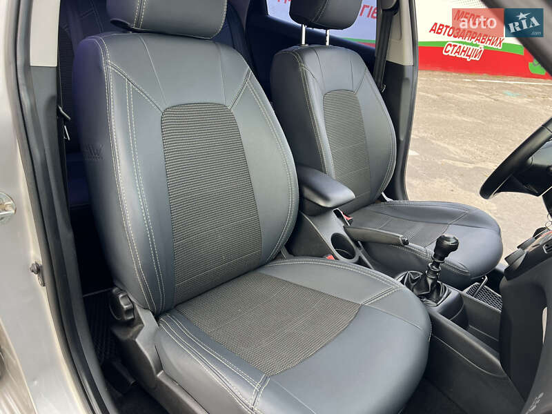 Хэтчбек Kia Ceed 2008 в Харькове