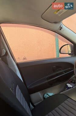 Хэтчбек Kia Ceed 2008 в 