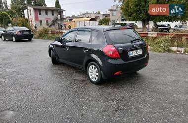 Хэтчбек Kia Ceed 2007 в 