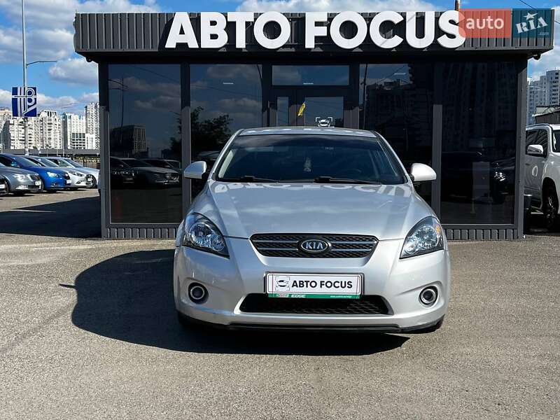 Хэтчбек Kia Ceed 2008 в Киеве