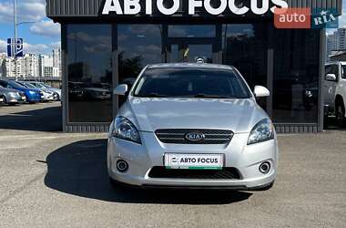Хэтчбек Kia Ceed 2008 в 