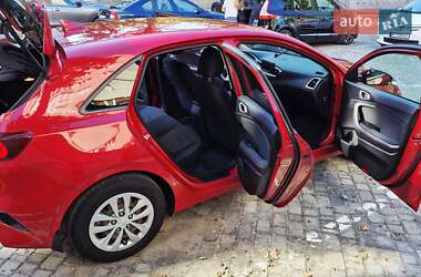 Хэтчбек Kia Ceed 2019 в 