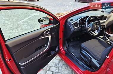 Хэтчбек Kia Ceed 2019 в 