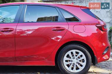 Хэтчбек Kia Ceed 2019 в 