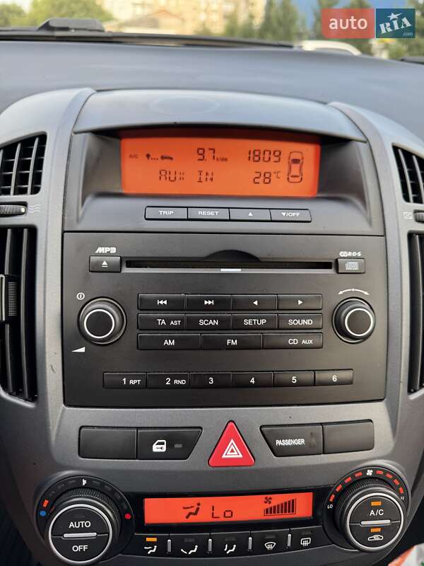 Хетчбек Kia Ceed 2009 в Києві