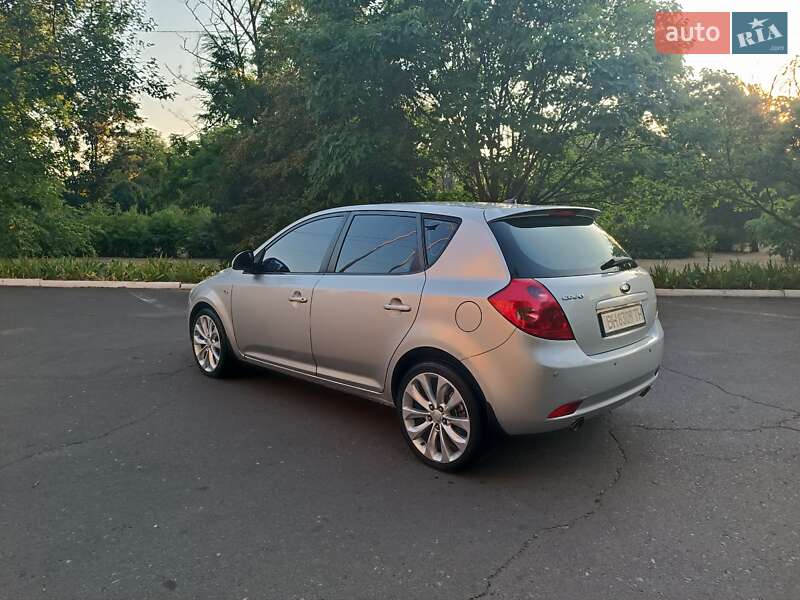 Хэтчбек Kia Ceed 2007 в Одессе