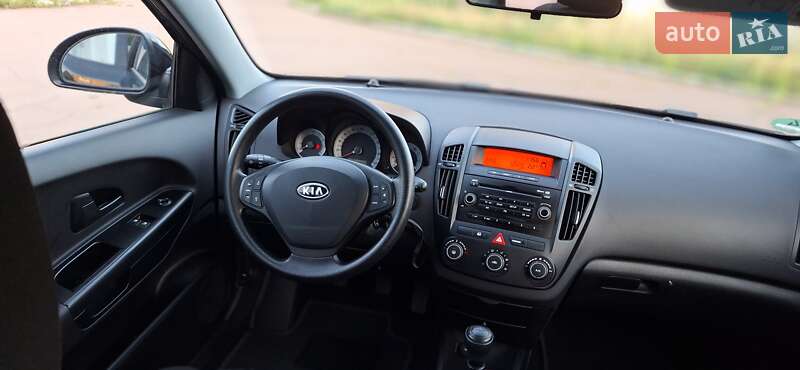 Хэтчбек Kia Ceed 2008 в Нежине
