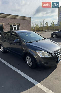 Хетчбек Kia Ceed 2009 в Києві