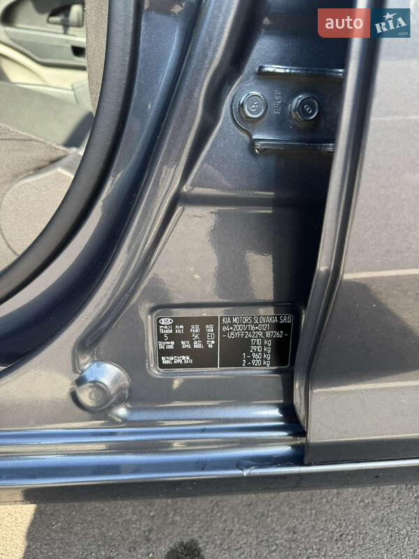 Хэтчбек Kia Ceed 2009 в Киеве