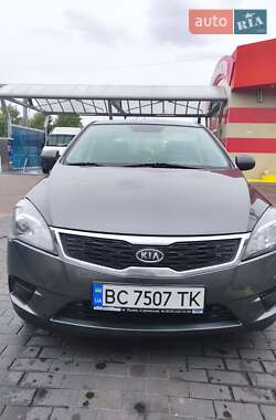 Kia Ceed 2011