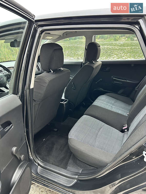 Хэтчбек Kia Ceed 2009 в Виннице