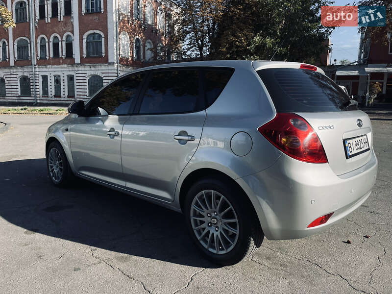 Хэтчбек Kia Ceed 2007 в Полтаве