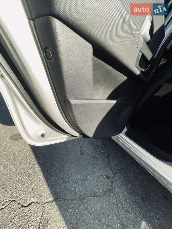 Хэтчбек Kia Ceed 2007 в Полтаве