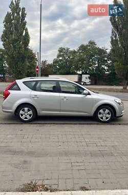 Универсал Kia Ceed 2011 в 