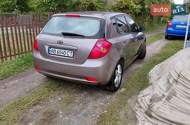 Хэтчбек Kia Ceed 2007 в 
