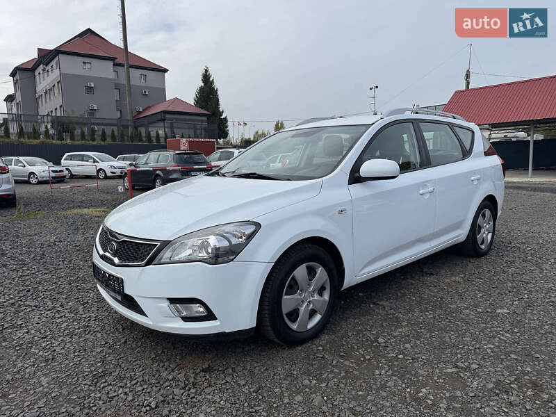 Універсал Kia Ceed 2011 в Луцьку