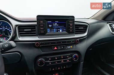 Хэтчбек Kia Ceed 2018 в 