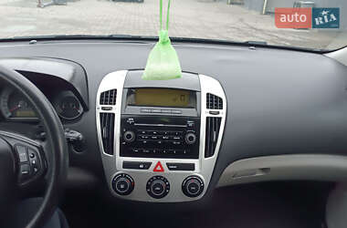 Универсал Kia Ceed 2009 в 