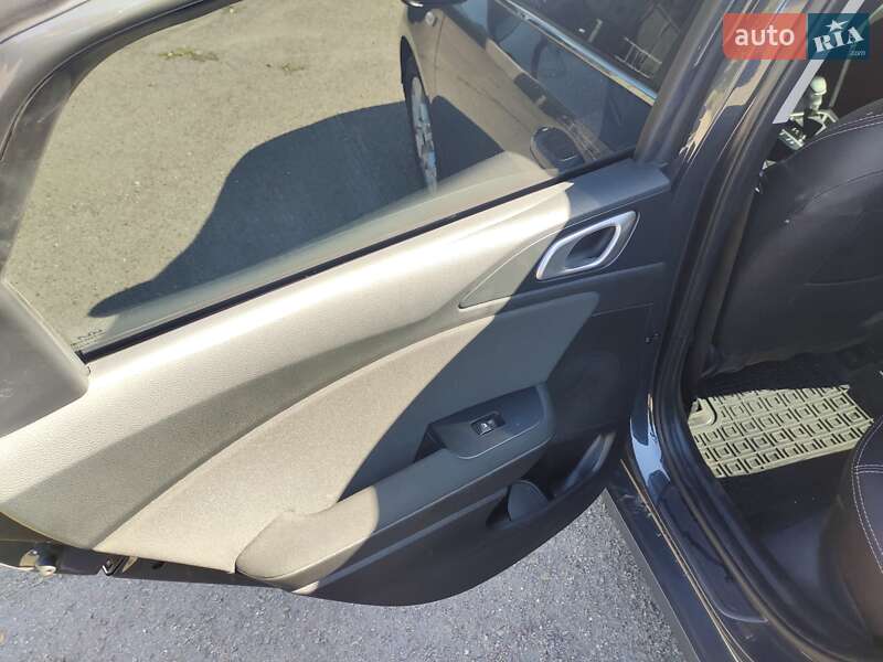 Хэтчбек Kia Ceed 2023 в Каменском фото 11 Хэтчбек Kia Ceed 2023 в Каменском