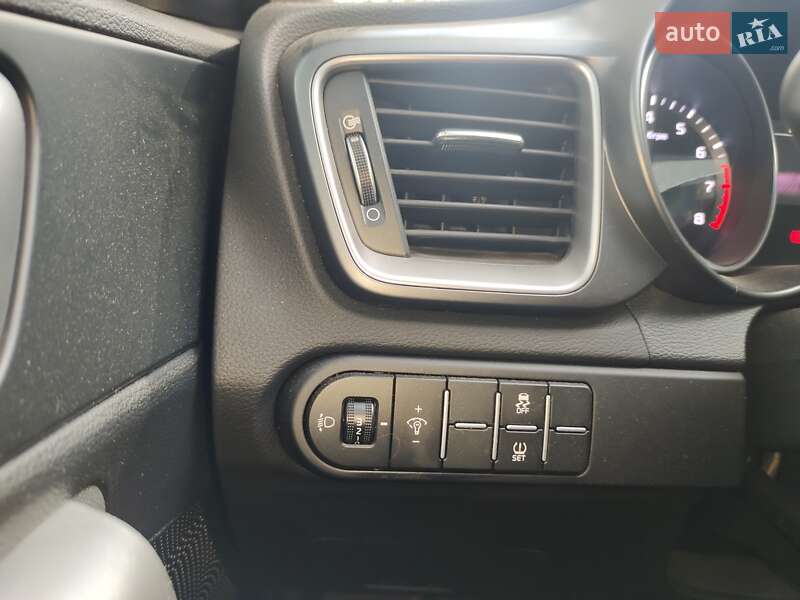 Хэтчбек Kia Ceed 2023 в Каменском фото 19 Хэтчбек Kia Ceed 2023 в Каменском