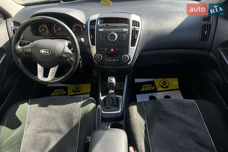 Універсал Kia Ceed 2009 в Мукачевому фото 13 Універсал Kia Ceed 2009 в Мукачевому