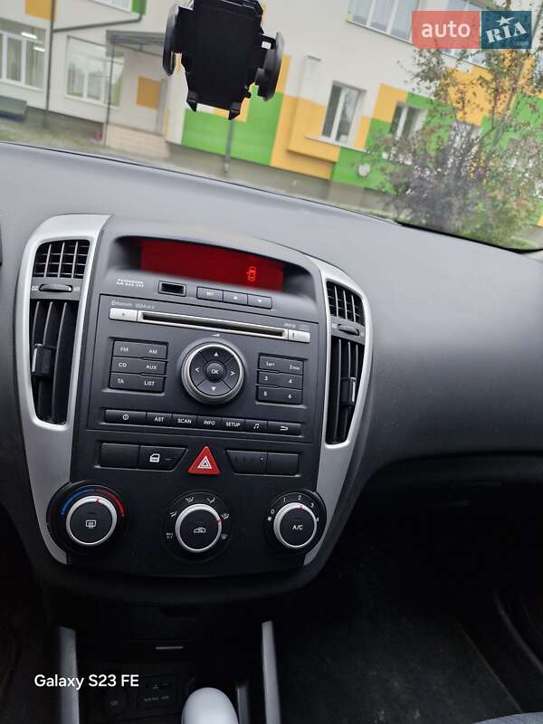 Универсал Kia Ceed 2010 в Тернополе