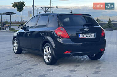 Хетчбек Kia Ceed 2008 в  фото 3 Хетчбек Kia Ceed 2008 в