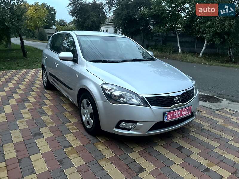 Хэтчбек Kia Ceed 2010 в Нежине