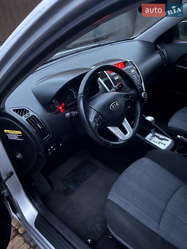 Хэтчбек Kia Ceed 2010 в Нежине