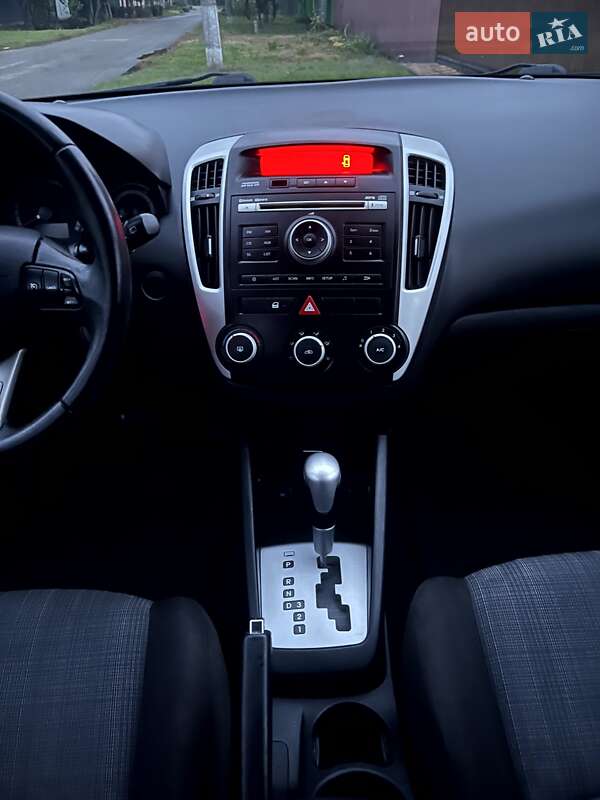 Хэтчбек Kia Ceed 2010 в Нежине